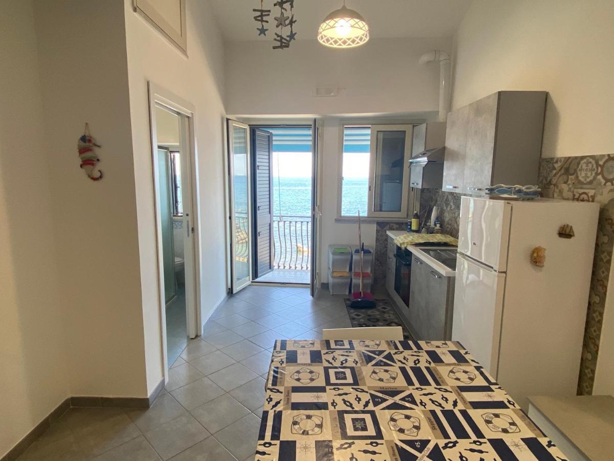 Casa Nicole Fronte Mare Βίλα Giardini Naxos Εξωτερικό φωτογραφία
