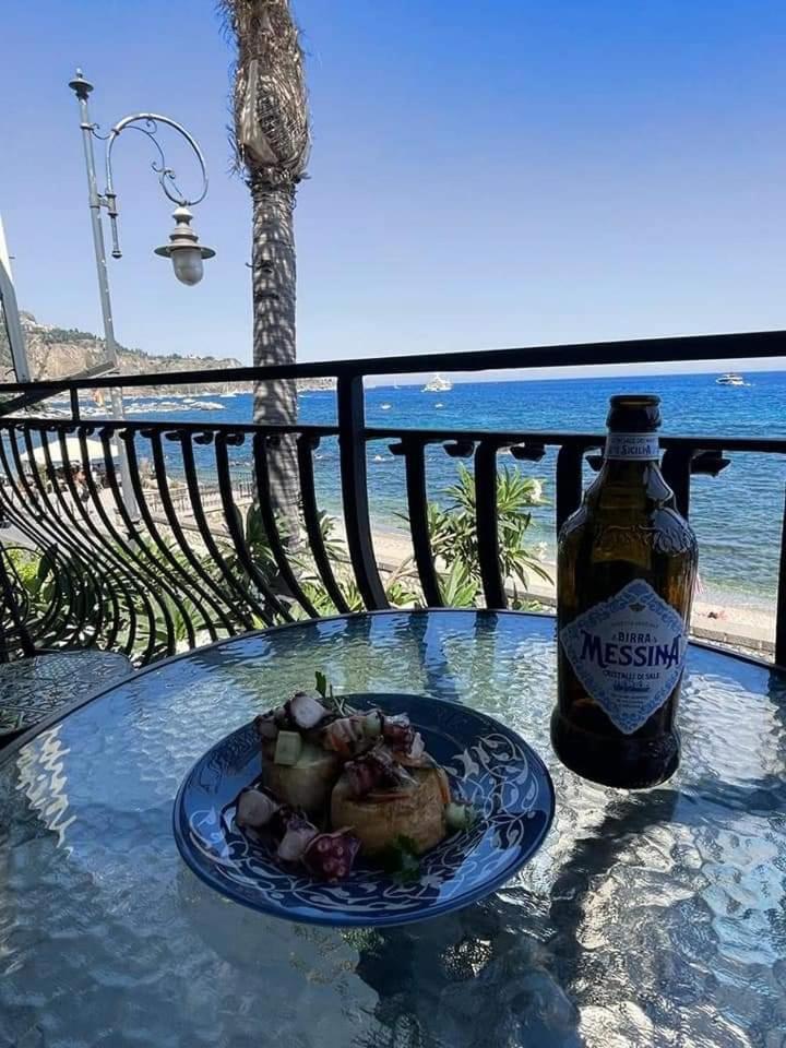 Casa Nicole Fronte Mare Βίλα Giardini Naxos Εξωτερικό φωτογραφία