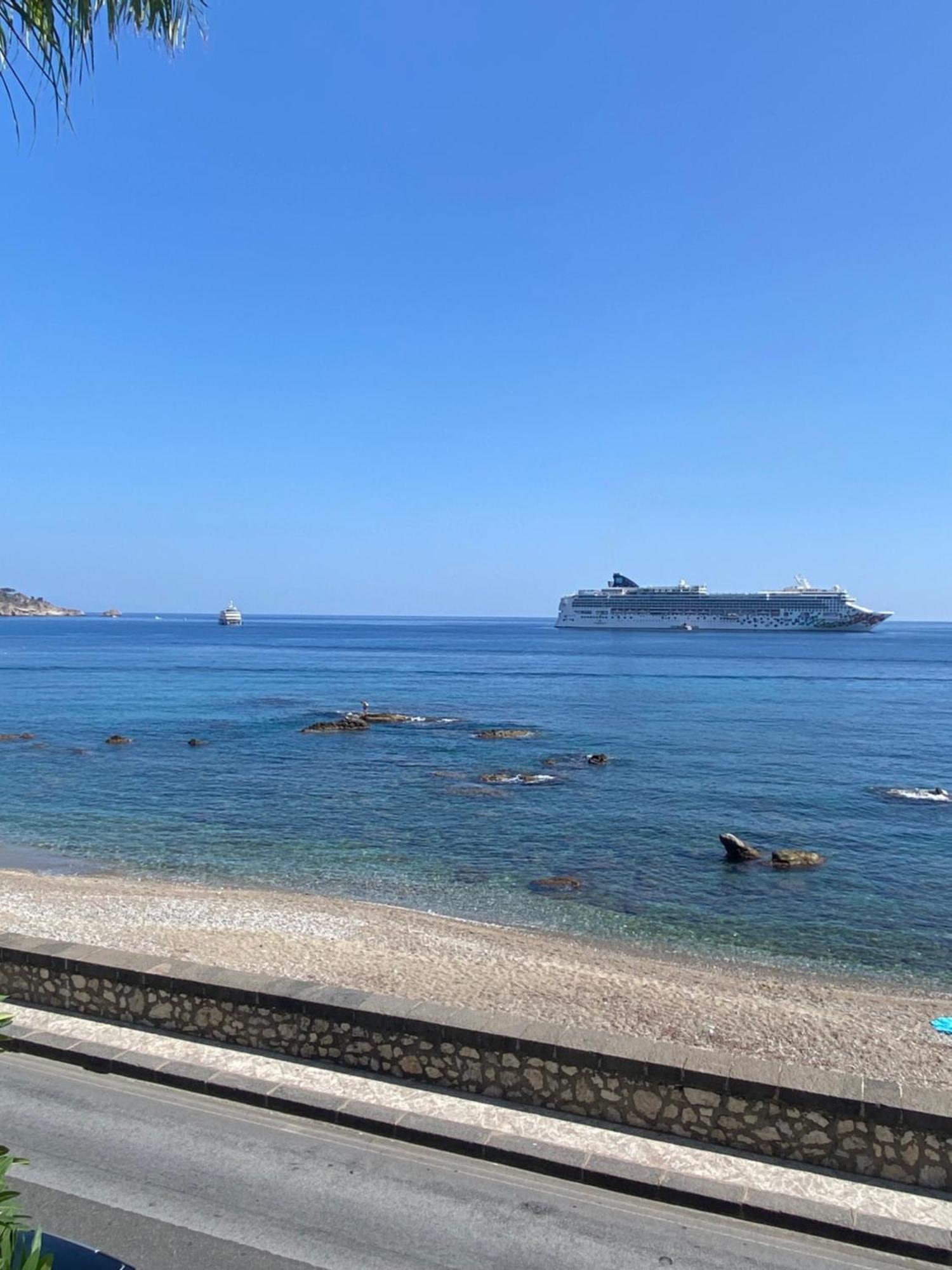 Casa Nicole Fronte Mare Βίλα Giardini Naxos Εξωτερικό φωτογραφία