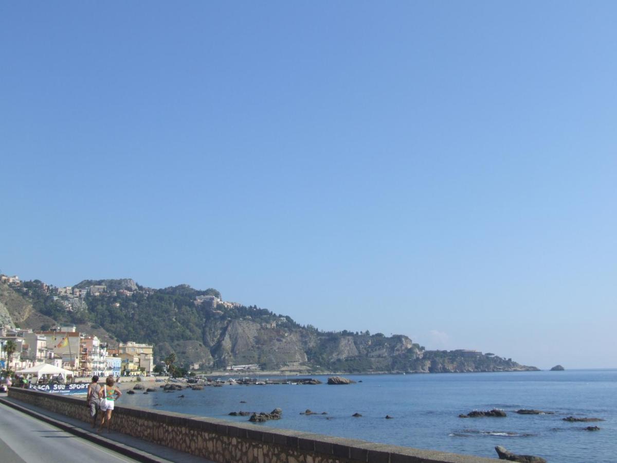 Casa Nicole Fronte Mare Βίλα Giardini Naxos Εξωτερικό φωτογραφία