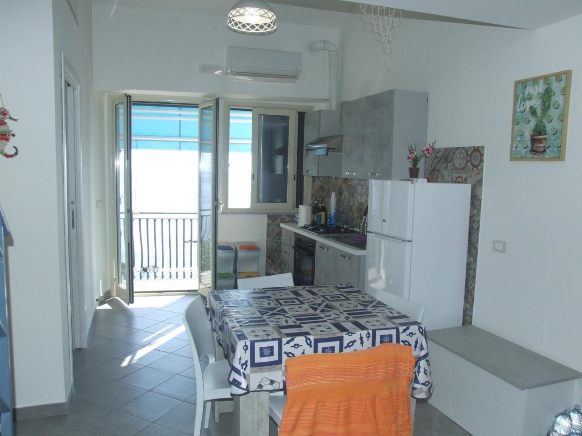Casa Nicole Fronte Mare Βίλα Giardini Naxos Εξωτερικό φωτογραφία